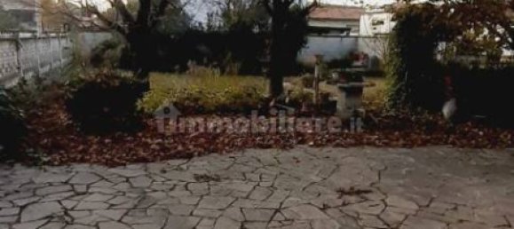 2 bedrooms Villa in Lungavilla, Italy No. 190243 41