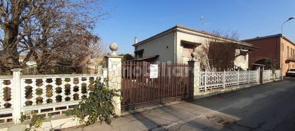 2 bedrooms Villa in Lungavilla, Italy No. 190243 46