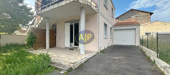 Здание с 4 спальнями в Тонне-Шарант, Франция № 277468 12