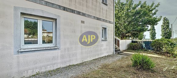 Здание с 4 спальнями в Тонне-Шарант, Франция № 277468 10