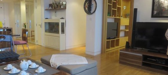 3 Schlafzimmer Wohnung in Cau Giay, Vietnam, Nr. 4386 5