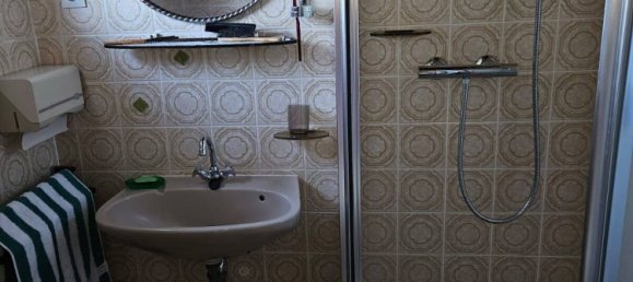 Moradia em banda de 8 divisões em Neunkirchen, Germany N.º 45931 21