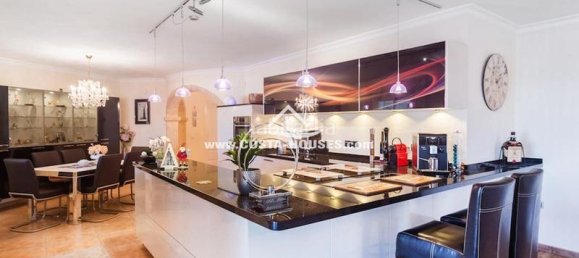 Вилла с 5 спальнями в Аликанте, Испания № 55032 61