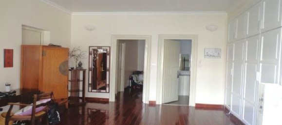 Casa de 4 dormitorios en Tay Ho, Vietnam No. 6812 10