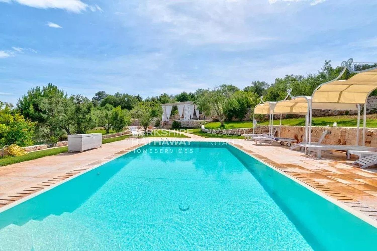 8 rooms House in Carovigno, Italy No. 144196