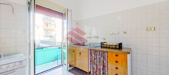 2 bedrooms Apartment in Rome, Italy No. 375612 9