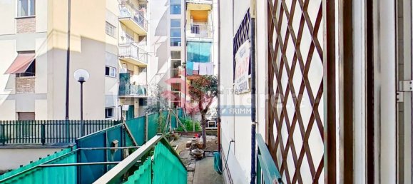 2 bedrooms Apartment in Rome, Italy No. 375612 10