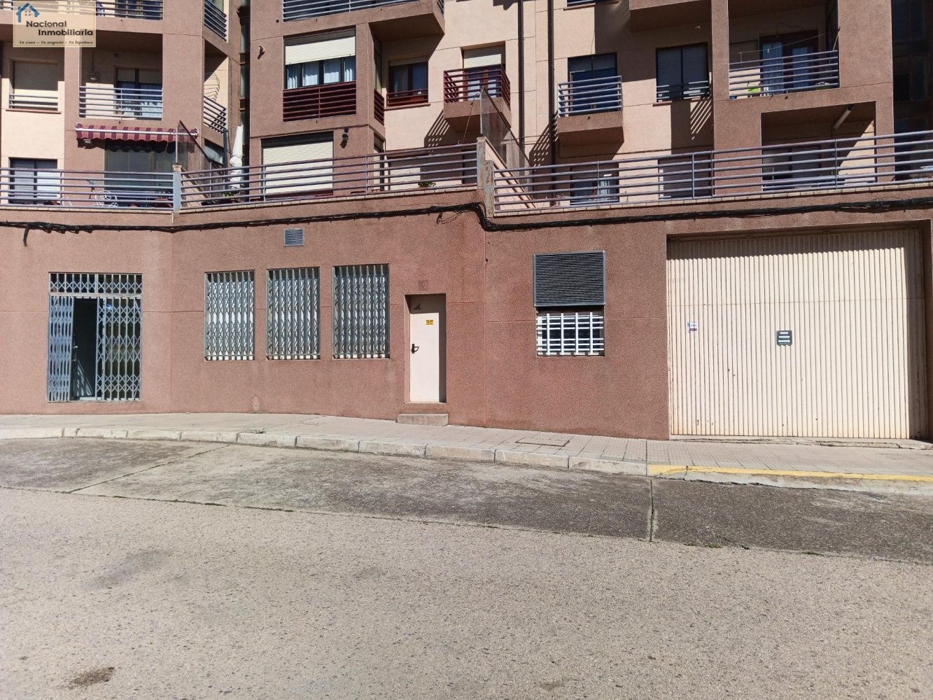 Propriété commerciale à Agreda, Spain 86m² No. 75629