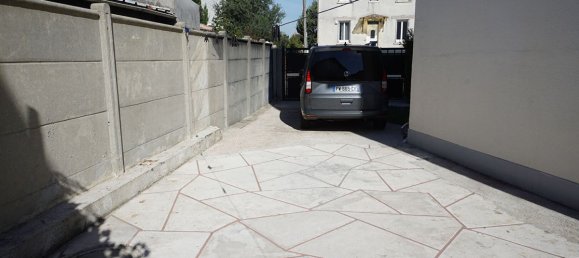 3 bedrooms House in Les Pavillons-sous-Bois, France No. 184713 2