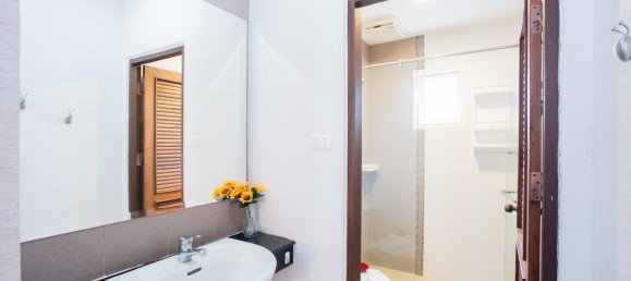 Café/restaurante de 4 dormitorios en Chon Buri, Thailand No. 11715 15