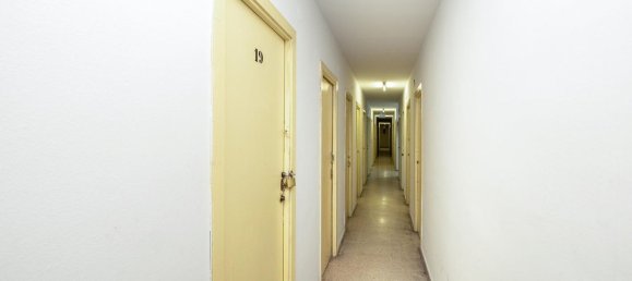 4 bedrooms Apartment in Granada, Spain No. 20046 17