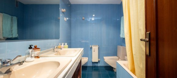 4 bedrooms Apartment in Granada, Spain No. 20046 6