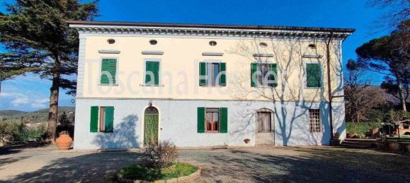 Вилла с 10 спальнями в Санта Луче, Италия № 85355 4