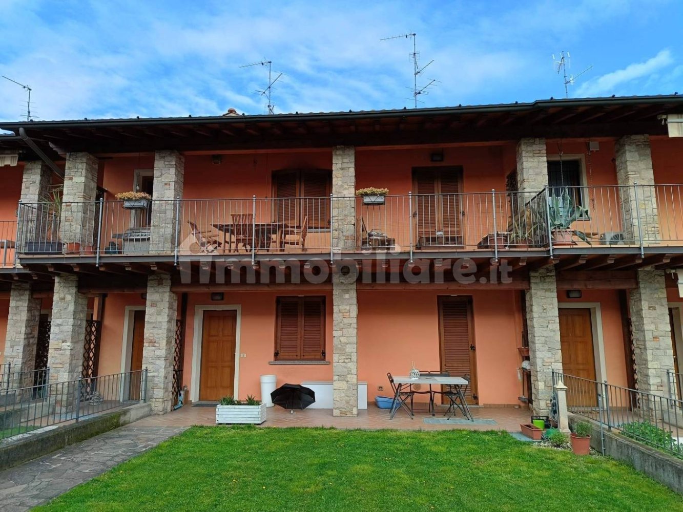 2 bedrooms Apartment in Castegnato, Italy No. 211808