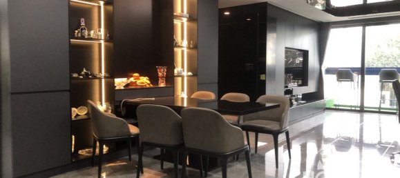 3 bedrooms Apartment in District 10, Vietnam No. 18316 10