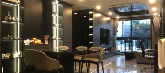 3 bedrooms Apartment in District 10, Vietnam No. 18316 2