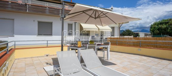 4 bedrooms House in Sarzana, Italy No. 314380 19