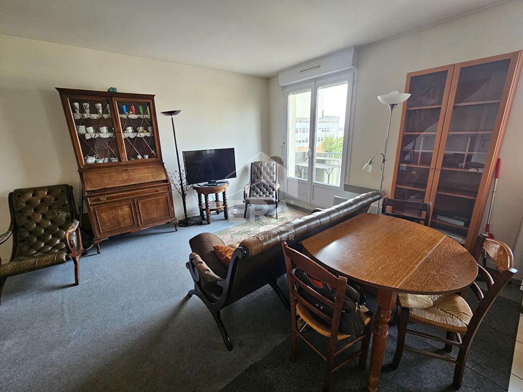 2 chambres Duplex à Neuilly-sur-Marne, France No. 133418