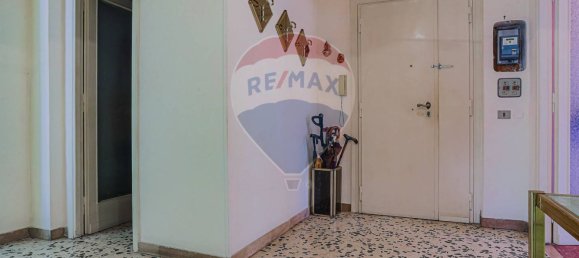 2 Schlafzimmer Wohnung in Rome, Italy, Nr. 58310 5