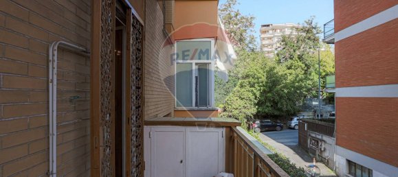 2 Schlafzimmer Wohnung in Rome, Italy, Nr. 58310 7