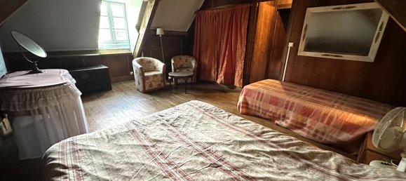 Casa de 6 dormitorios en Saint-Laurent-des-Hommes, France No. 335888 13