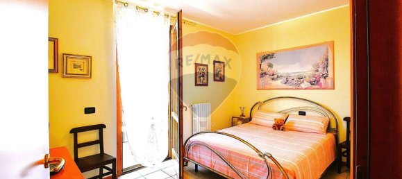 2 Schlafzimmer Wohnung in Capriolo, Italy, Nr. 295812 12