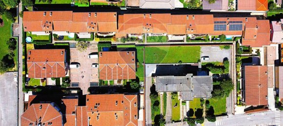 2 Schlafzimmer Wohnung in Capriolo, Italy, Nr. 295812 28