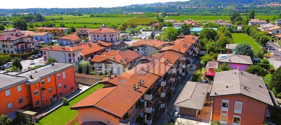 2 Schlafzimmer Wohnung in Capriolo, Italy, Nr. 295812 27