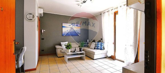 2 Schlafzimmer Wohnung in Capriolo, Italy, Nr. 295812 2