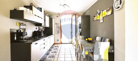 2 Schlafzimmer Wohnung in Capriolo, Italy, Nr. 295812 6