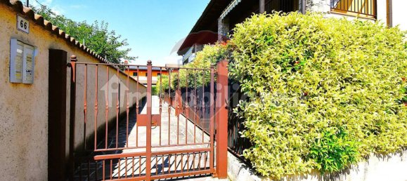 2 Schlafzimmer Wohnung in Capriolo, Italy, Nr. 295812 22