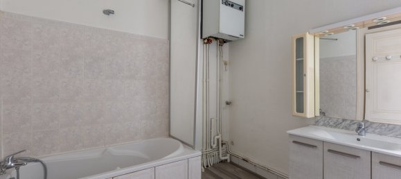 3 bedrooms Apartment in Lyon, France No. 331334 8