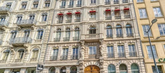 3 bedrooms Apartment in Lyon, France No. 331334 9