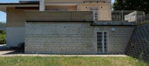 3 bedrooms House in Pianoro, Italy No. 270860 34