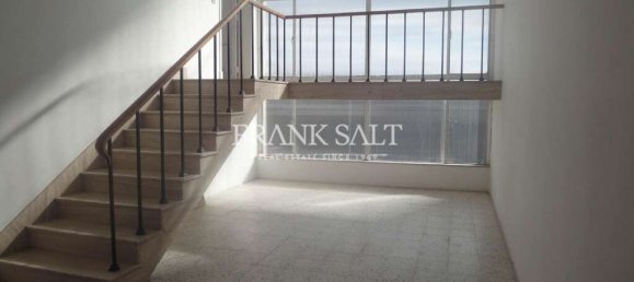 540m² Office in Qormi, Malta No. 12859 4