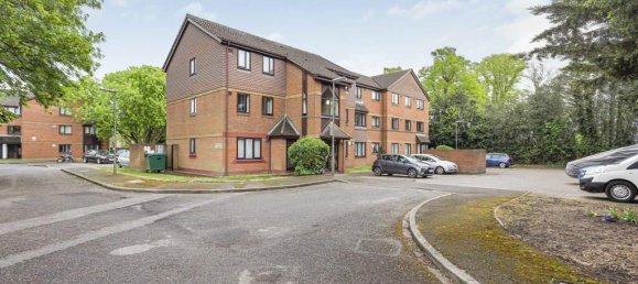 1 غرف نوم شقة في Surrey, United Kingdom رقم 8613 11