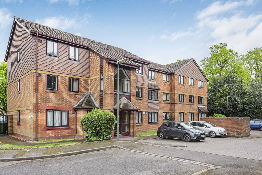 1 غرف نوم شقة في Surrey, United Kingdom رقم 8613