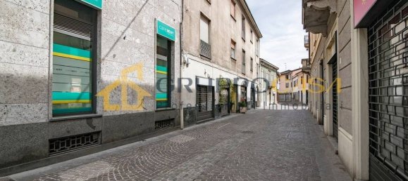 Квартира с 2 спальнями в Чернуско суль Навильо, Италия № 355065 38