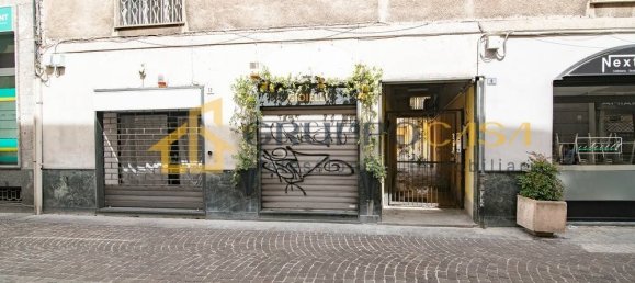 Квартира с 2 спальнями в Чернуско суль Навильо, Италия № 355065 2