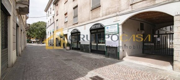 Квартира с 2 спальнями в Чернуско суль Навильо, Италия № 355065 39