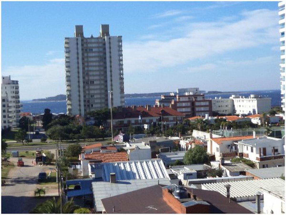 2 bedrooms Apartment in Maldonado, Uruguay No. 11740