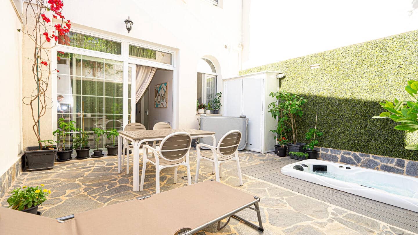 4 bedrooms House in Valencia, Spain No. 261413