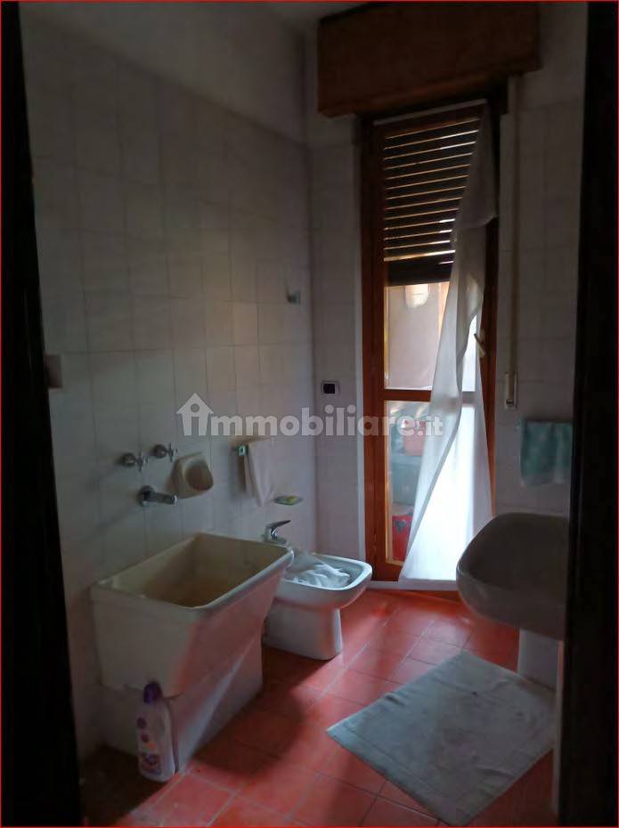 Apartamento de 4 habitaciónes en Monza, Italy No. 359337