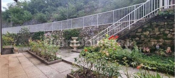 6 bedrooms Villa in Trambileno, Italy No. 172125 9