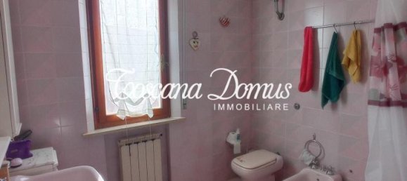 Квартира с 5 комнатами в Кастельнуово Берарденга, Италия № 33703 12