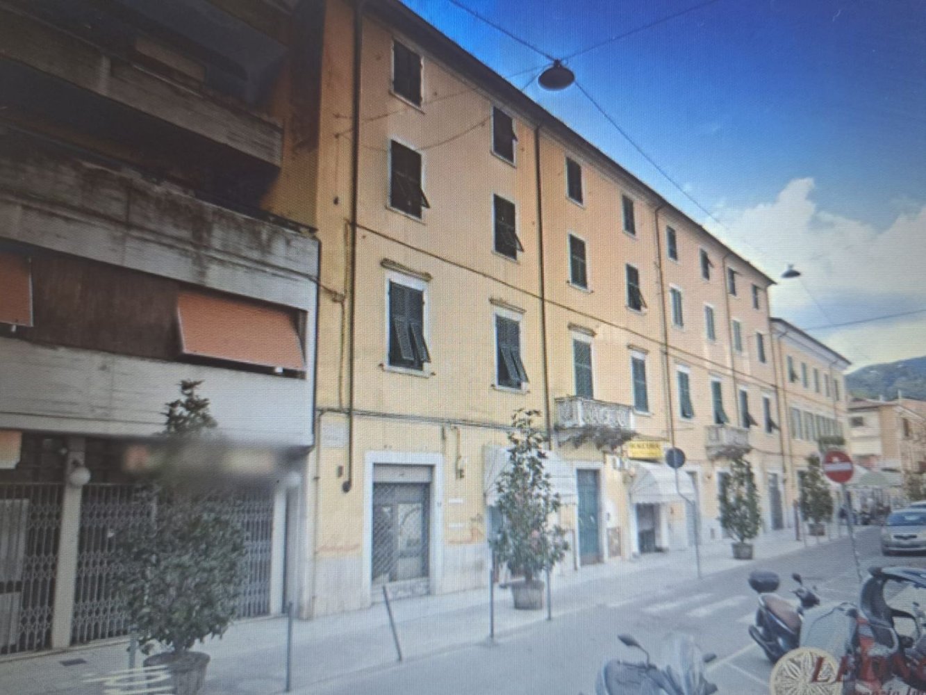 5 Schlafzimmer Wohnung in Carrara, Italy, Nr. 317866