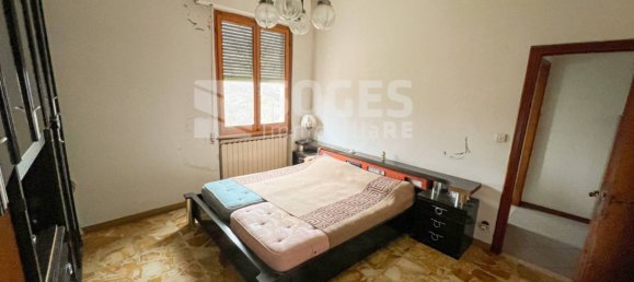 Apartamento de 3 dormitorios en Terranuova Bracciolini, Italy No. 72698 10