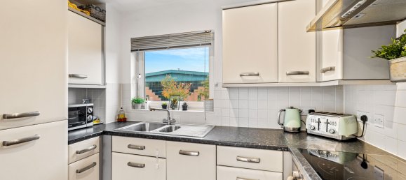 2 Schlafzimmer Wohnung in Redhill, United Kingdom, Nr. 1040 35