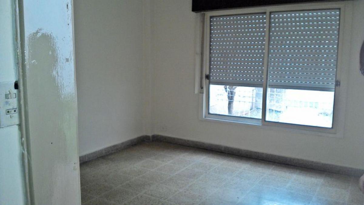 2 bedrooms House in General San Martin, Argentina No. 102398