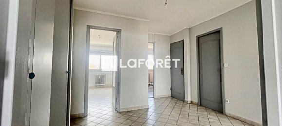 2 chambres Appartement à Mâcon, France No. 200332 4